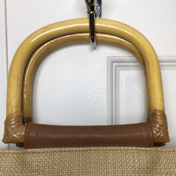 Embroidered Floral Raffia Handbag - Picture 4 of 11